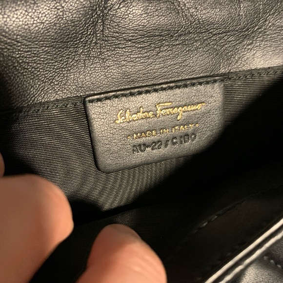 Authentic Salvatore Ferragamo Quilted Vara Bag - Picture 11 of 14